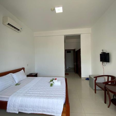 Con Dao Guesthouse Chi Khu Co Ong Bagian luar foto