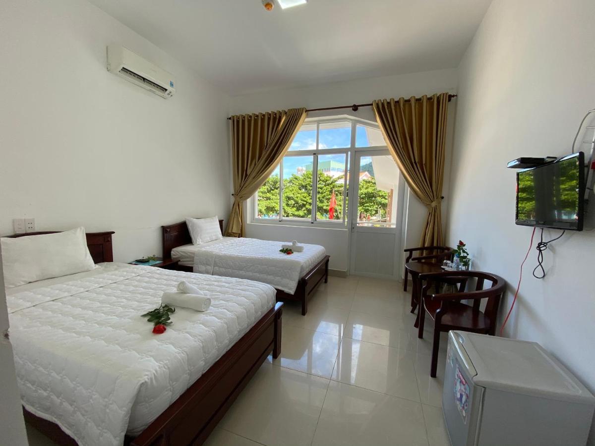 Con Dao Guesthouse Chi Khu Co Ong Bagian luar foto