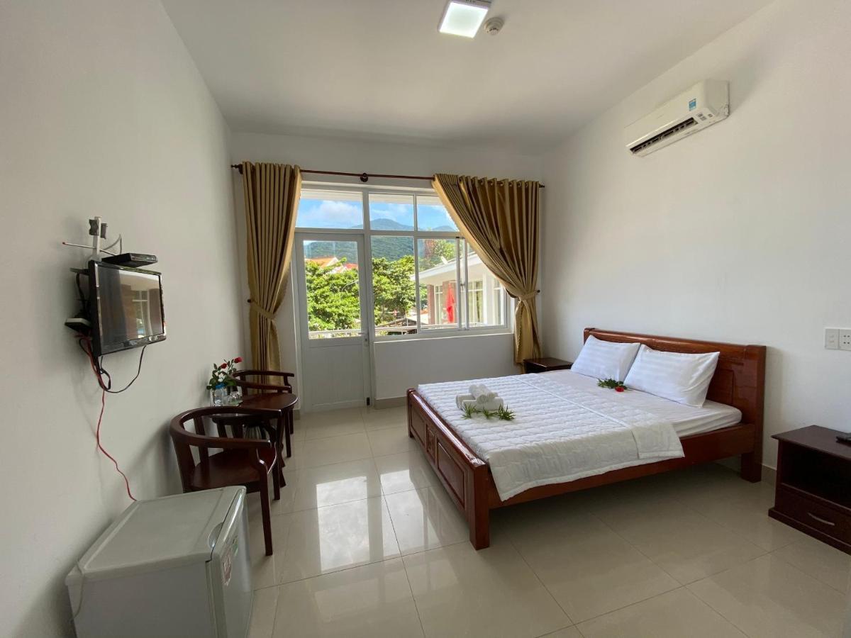 Con Dao Guesthouse Chi Khu Co Ong Bagian luar foto